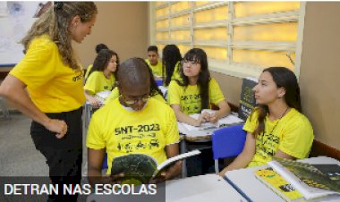 Programa adianta a formação teórica de estudantes para tirar a CNH